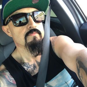 Meet your Posher, Javier